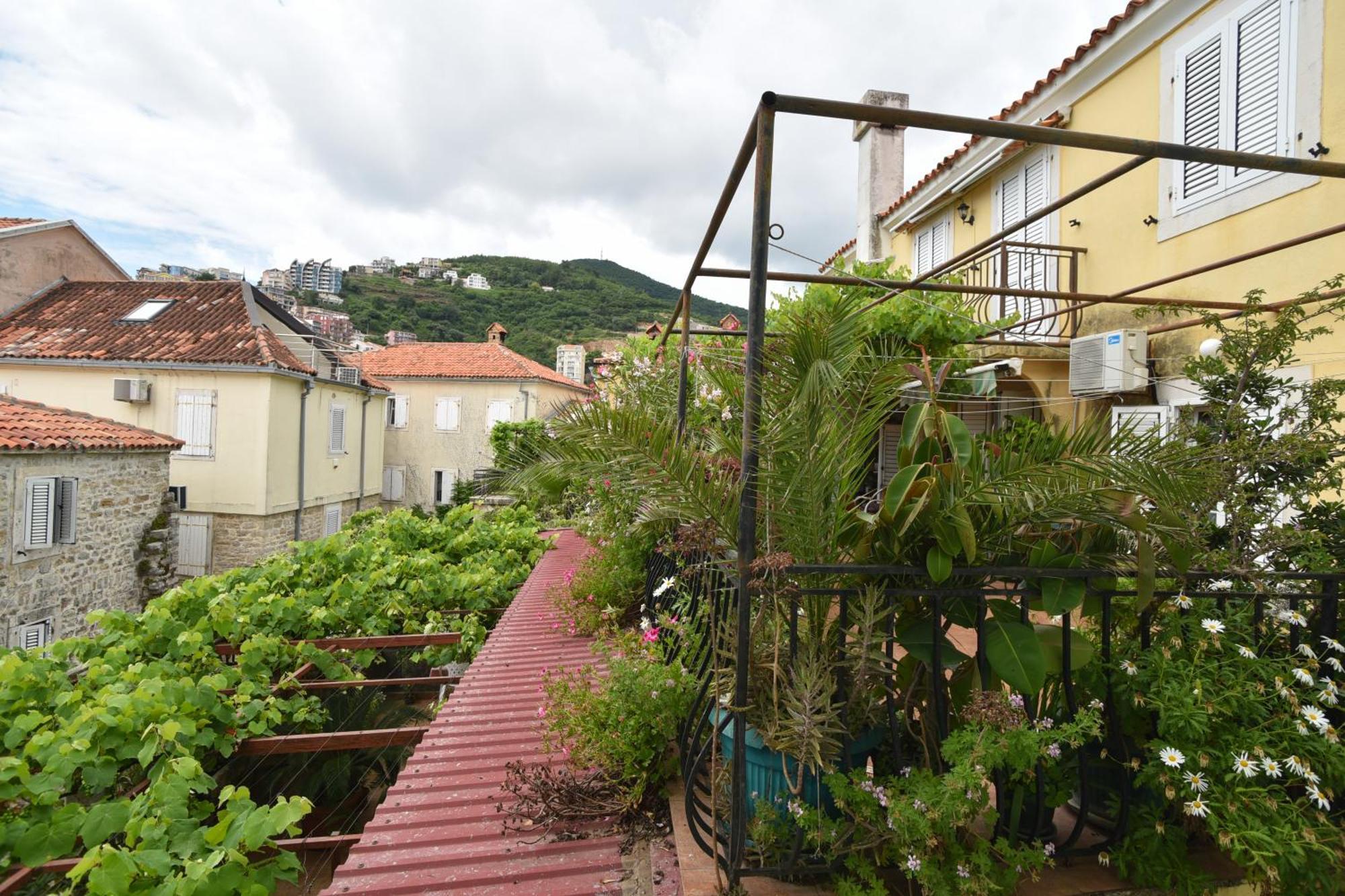 Stan Stari Grad Budva Exterior photo